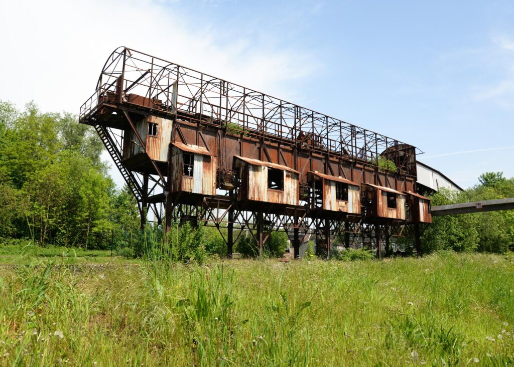 Old ship loader in Lessen